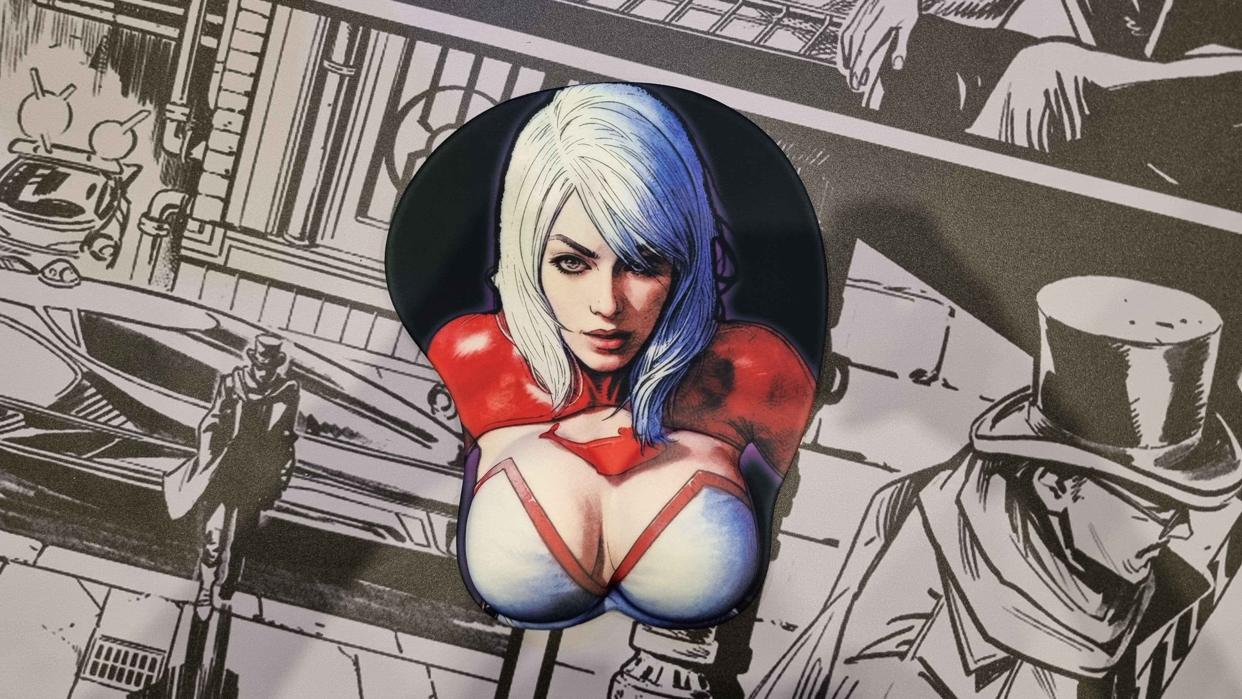 Luna - Curvy Power | Gaming mouse pad