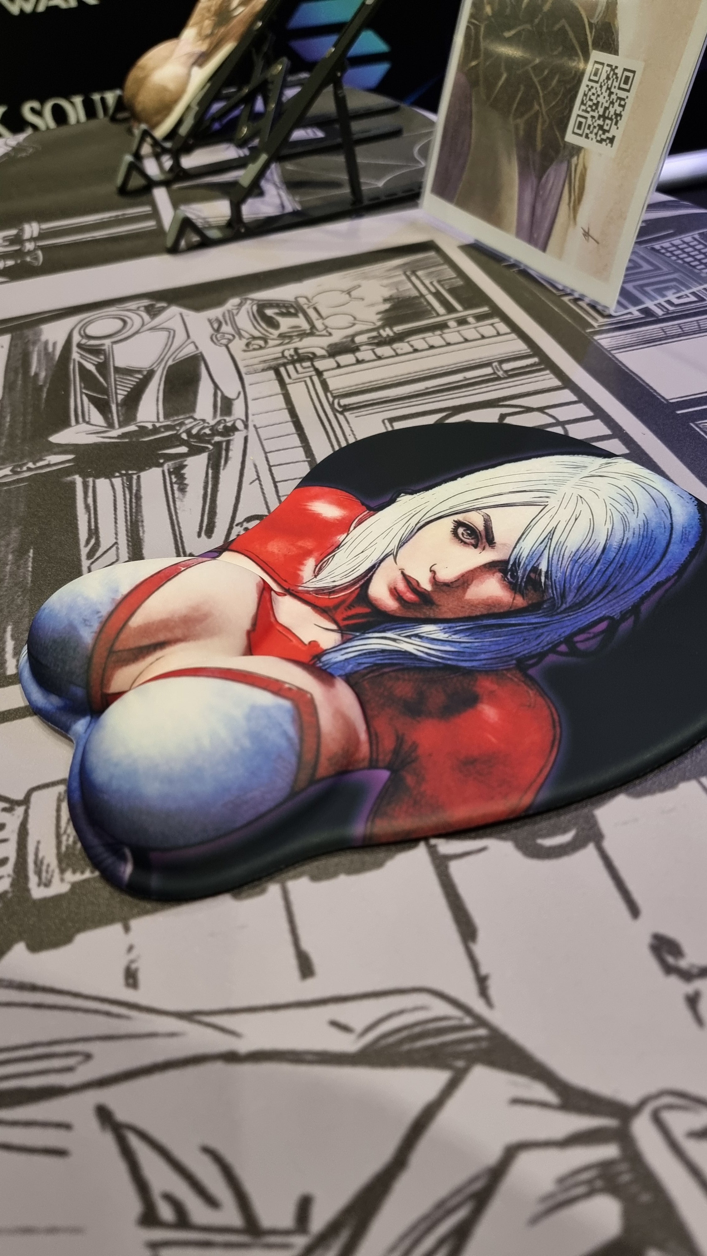 Luna - Curvy Power | Gaming mouse pad